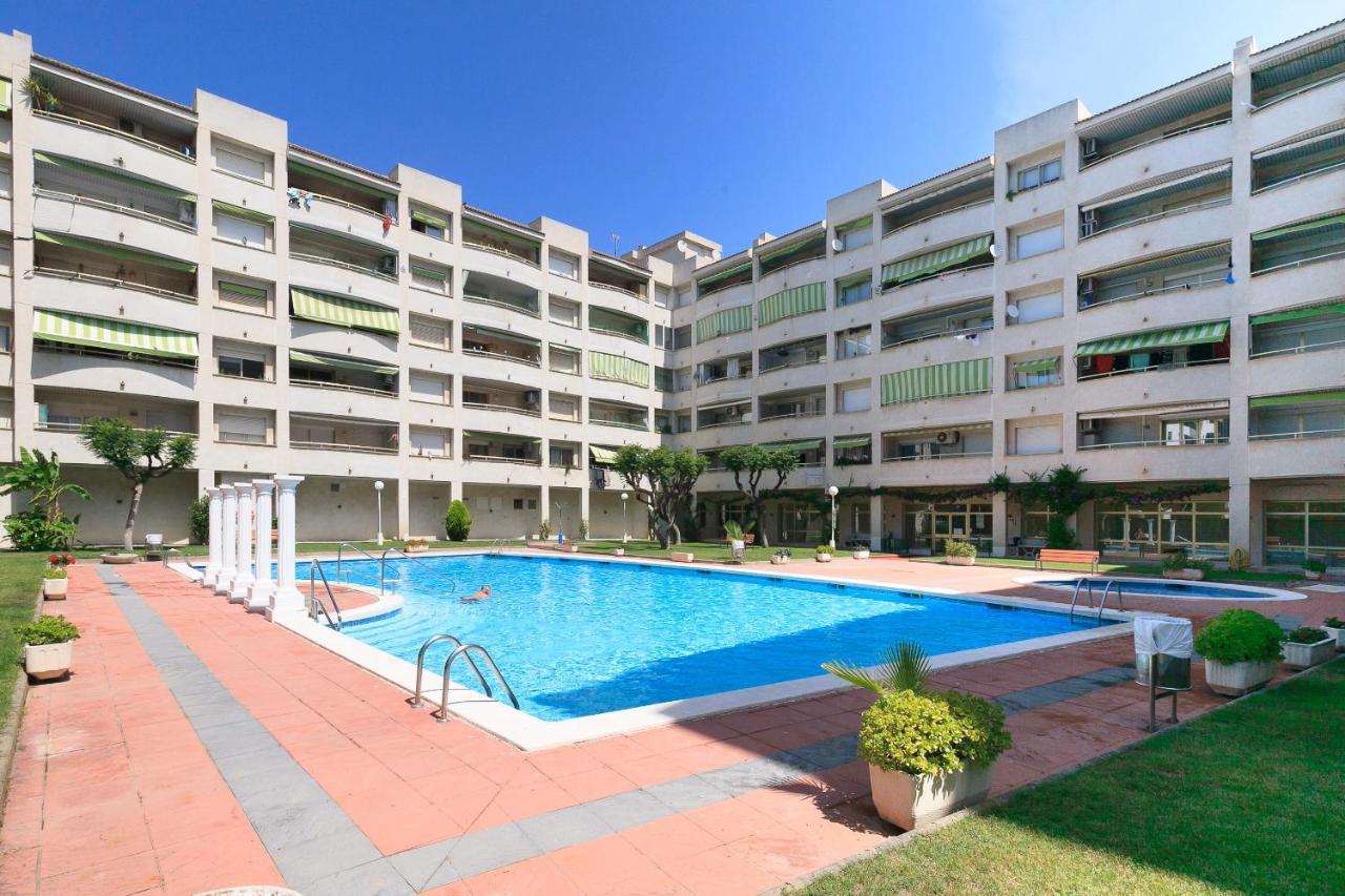 Uhc Marathon Apartments Salou Exteriör bild