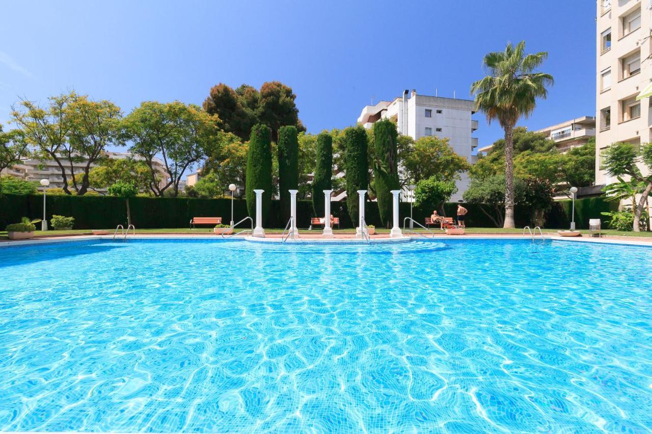 Uhc Marathon Apartments Salou Exteriör bild