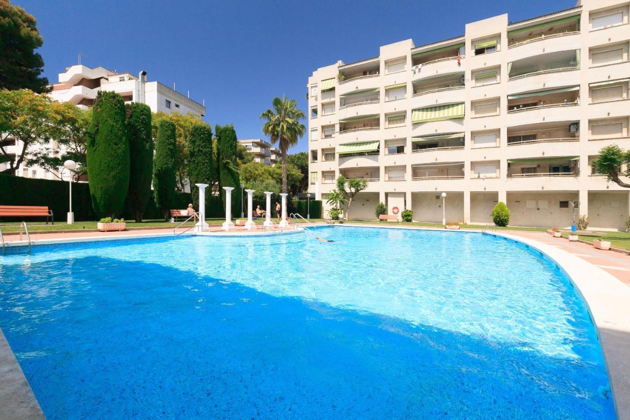 Uhc Marathon Apartments Salou Exteriör bild